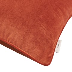 cushion cosmos cinnabar self piped edge 50 detail